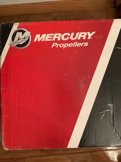 MerCruiser Bravo 3 Propeller set. Counter rotating Model numbers 48-8M8022420 15.5”x 24P LH Front 4-...