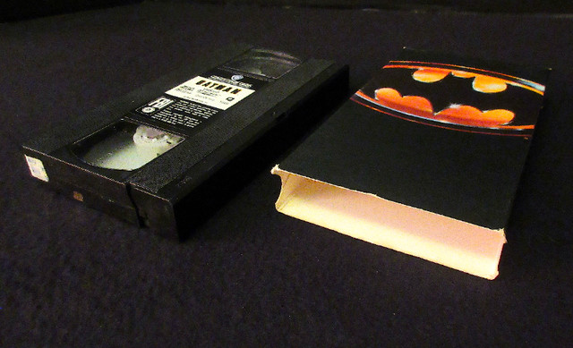 BATMAN Tim Burton (VHS, 1989) Jack Nicholson Michael Keaton NICE in CDs, DVDs & Blu-ray in Stratford