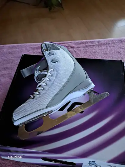 Patins VIC Femmes Taille 7, View more