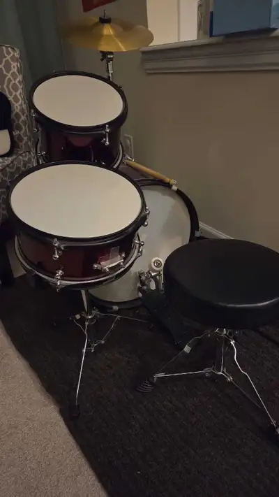 Kid's drum set. Very good condition. Cash only. Will update if sold.