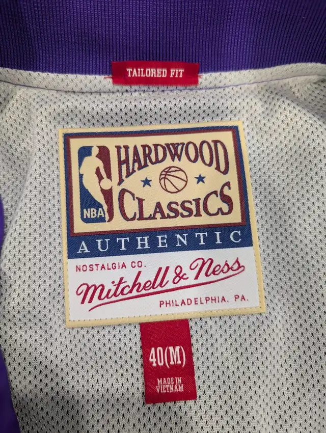 Toronto Raptors Authentic Warmup Jacket in Men's in City of Toronto - Image 4