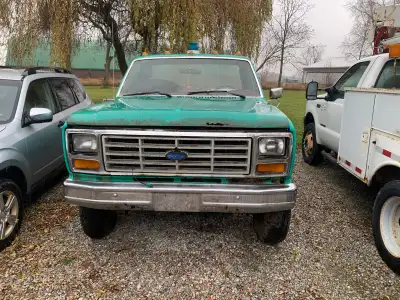 1987 ford f250 - project truck 2 grand obo Bought the truck to fix up but didn’t have the time or kn...