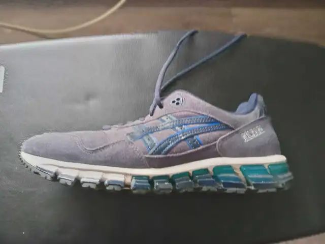 men's sneakers in Men's Shoes in Edmonton - Image 2