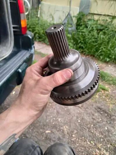Never ran 23 spline 48re billet output shaft. I ordered a 800hp 48re and it came with the wrong outp...
