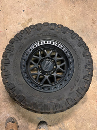 35" Nitto Trail Grapplers
