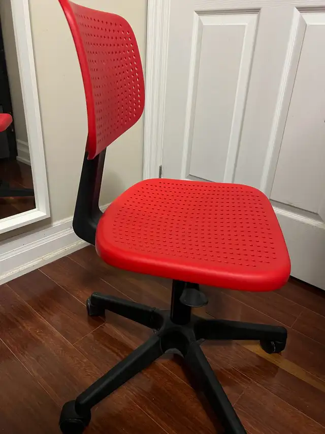 Red Ikea Chair in Chairs & Recliners in City of Toronto - Image 3