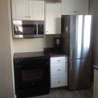 Furnished 1 Br executive suite - utilities, cable and wifi inclu