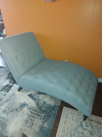 Chaise like new