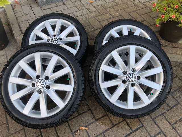 4 pneus et mag Pirelli VW 225-45-17 dans Pneus et jantes  à Longueuil/Rive Sud