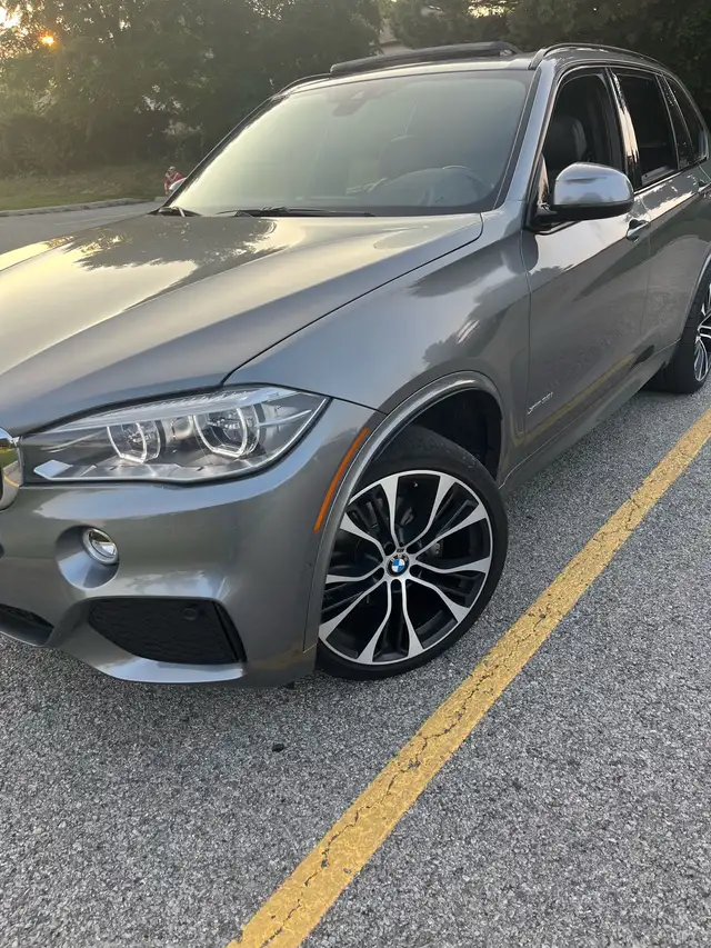 2017 BMW X5 moonroof/ M sport dans Autos et camions dans Région de Markham/York - Image 2