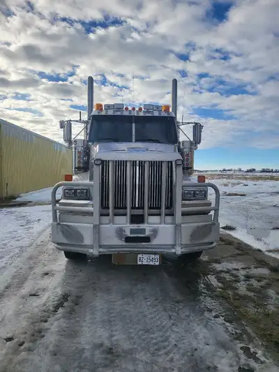 2015 westernstar 4900 wet kit.. isx cummins. Runs good not using it. Just did alberta saftey on it....