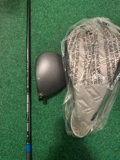 I am selling Taylormade Qi35LS driver with a 9-degree loft and a stiff shaft. This driver is in pris...