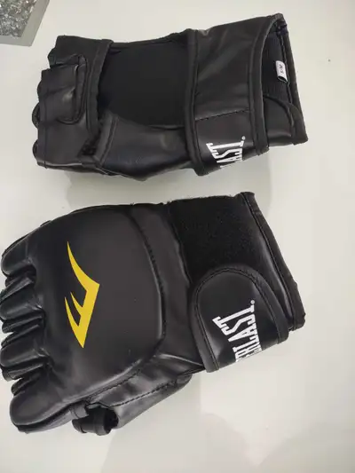 E MMA Gloves, View more