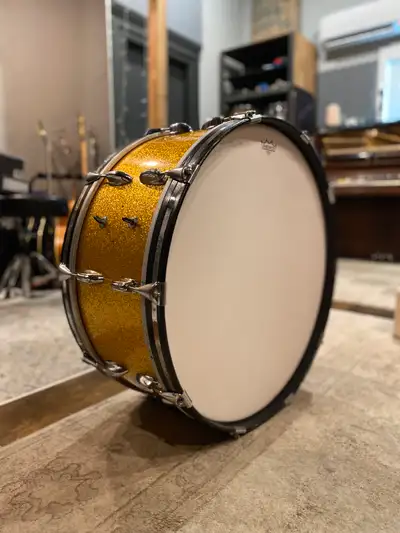 Selling this early 70’s Slingerland Bass drum. It’s fantastic in the studio as a resonator or primar...