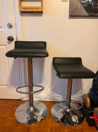 Bar Stool Chair/MOVE OUT SALE
