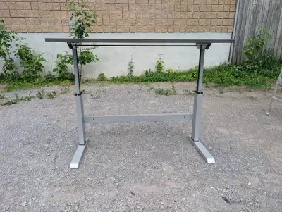 Manual Height Adjustable Desk – Commercial Grade – Free delivery, View more