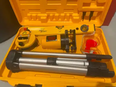 Johnson Level Model 9320 & 9100 - Laser Level Kit - Self Adjusting Laser Level. Swap/Trade for Milwa...