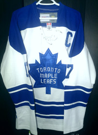 Signed Wendel Clark Toronto Maple Leafs Vintage Jersey CCM : r/hockeyjerseys