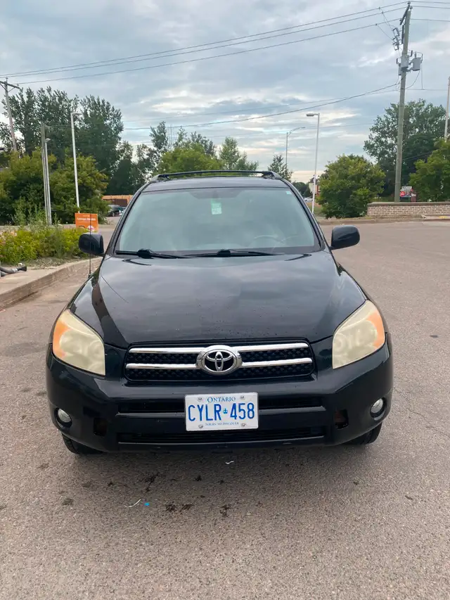 Toyota Rav4 (Used) for Sale in Cars & Trucks in Ottawa - Image 5