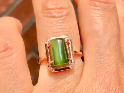 Stunning Green Cats-eye Nephrite Jade Sterling Silver Ring, View more