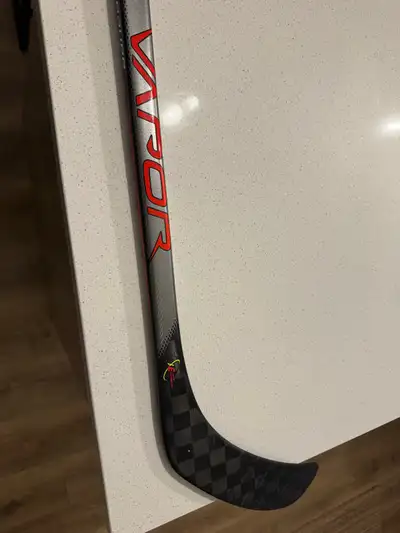 2023 Bauer Vapor FlyLite INT RH 65 Flex P92 Lie 6, View more