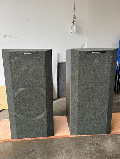 Toshiba Model SS-520 Speakers, View more
