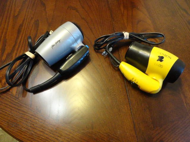 Hairdryers & Curling Irons - Very Good Condition in Other in Saint John - Image 4