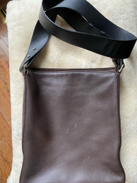 Vintage Danier leather messenger crossbody bag Large