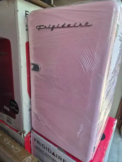Frigidaire 3.2 Cu Ft Pink Retro Compact Rounded Corner Mini Frid, View more