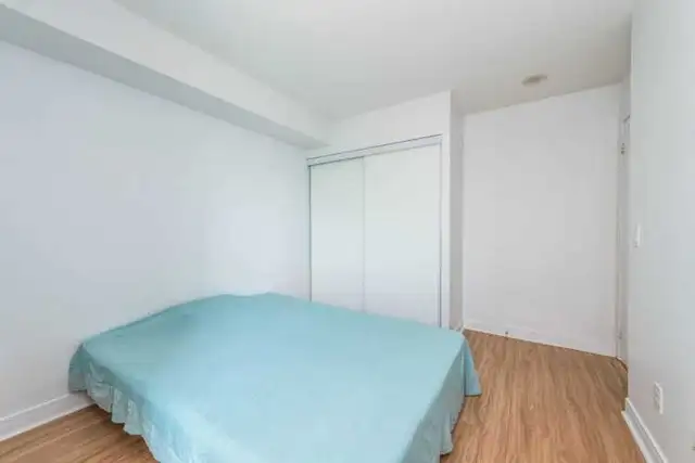 Room for Rent – Prime Yonge & Sheppard | 1-Min Walk to Subway | in Room Rentals & Roommates in City of Toronto - Image 4