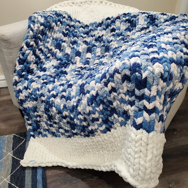 White and Blue Chunky Knit Blanket 45×50 in Home Décor & Accents in Cambridge - Image 2