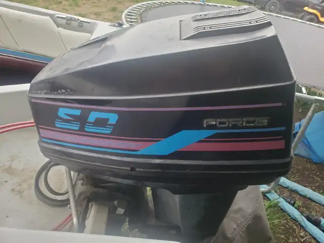 Open bow Bayliner Capri, fish finder, nice little boat in Powerboats & Motorboats in Swift Current - Image 8