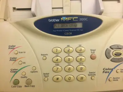Scanner imprimante télécopieur photocopie brother MFC 3100C 5in1 Fonctionne bien et elle a besoin de...
