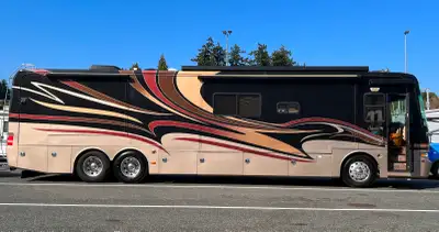We are offering for sale our beautiful 42' diesel pusher luxury motorhome. We are looking for it to...