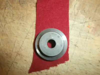 For sale a rug hooking blade that will fit and work on most Fraser cutters and some Bliss cutters ....