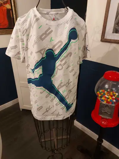 Michael Jordan youth t shirt medium , View more