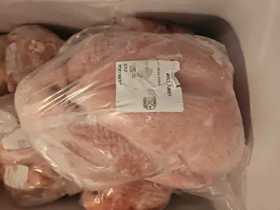I'm offering a farm fresh whole turkey, weighing 16.54 lbs. It has been properly packed and is ready...