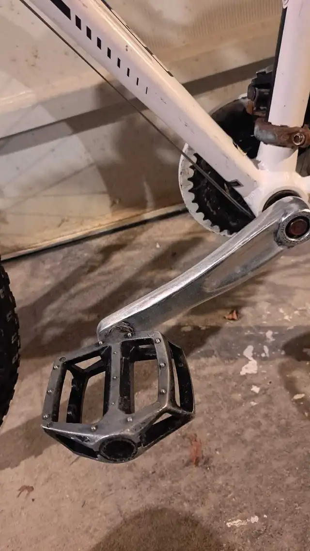 Selling GT mountain bike dual disc brakes | Mountain | Winnipeg | Free ...
