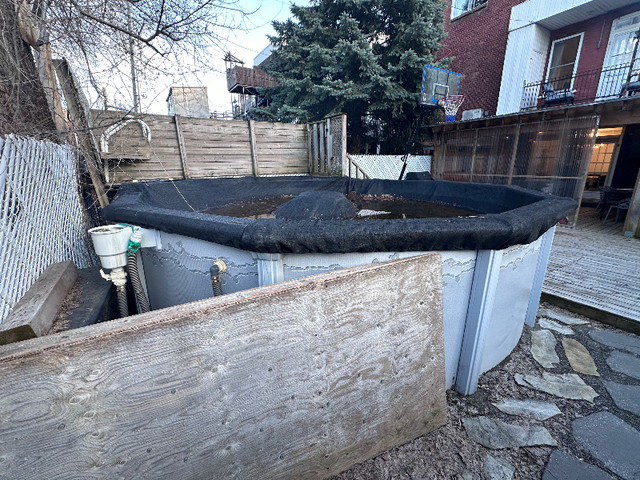 Piscine hors-terre 15', patio et équipement à vendre dans Spas et piscines  à Ville de Montréal - Image 2