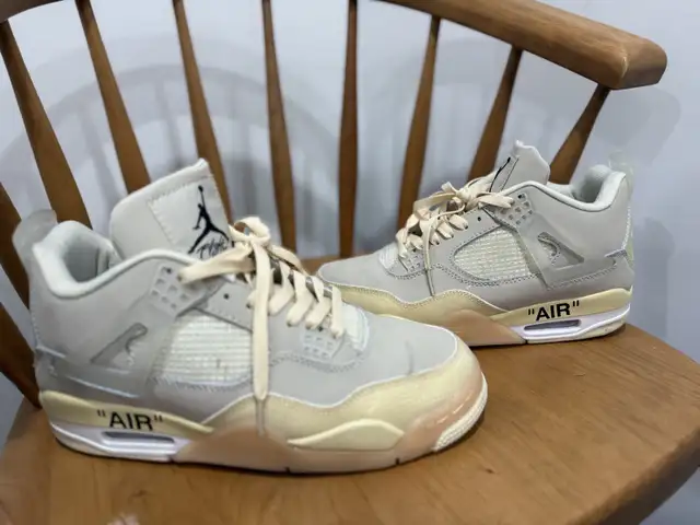Nike Air Jordan 4 Off-White US” 8.5” size in Men's Shoes in Mississauga / Peel Region - Image 3
