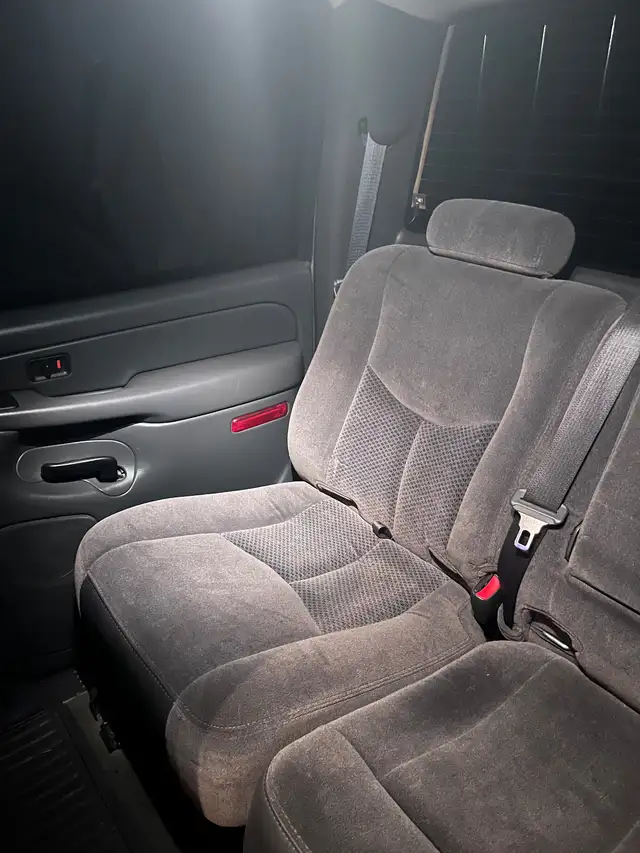 2007 Chevy Silverado Duramax in Cars & Trucks in St. Albert - Image 11