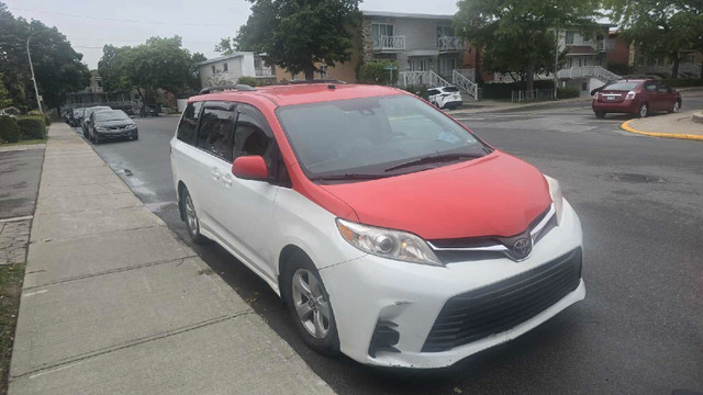 Toyota Sienna 2018 dans Autos et camions  à Ville de Montréal - Image 2