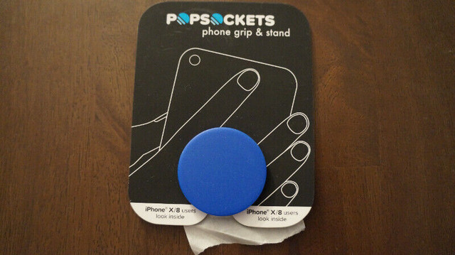 POP SOCKETS GRIP AND STAND in Other in Norfolk County