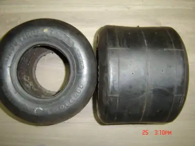 4 pneus maxxis, 2 de 11 x 7.10 x 5 et 2 de 10 x 4.50 x5 et 2 kings de 11 x 7.10 x 5 po neufs acheter...