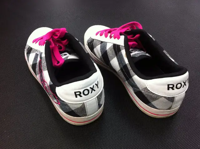 Soulier pour Fille original ROXY grandeur 10 in Women's - Shoes in Laval / North Shore - Image 3