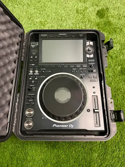 CDJ-3000 (Pair) with DJM-900NX, View more