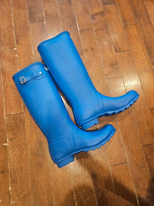 Hunter boots - original/tall - BNIB women's sz 11 in Women's - Shoes in Guelph - Image 2