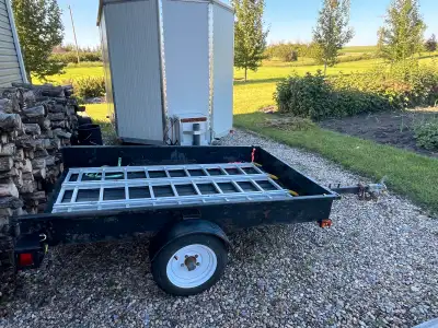 4’5” x 7” trailer and sand aluminum ramp for sale