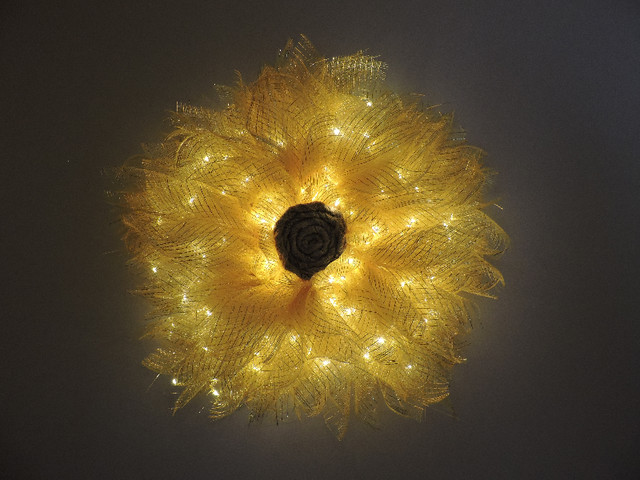 Fall - New Wreath - Lights Up in Holiday, Event & Seasonal in Regina - Image 4