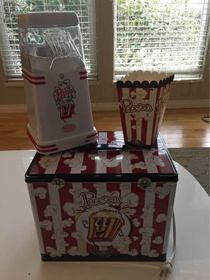 Mini Popcorn Maker Kit in Other in Delta/Surrey/Langley